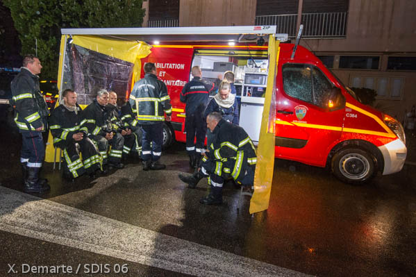 Resultado de imagen de vehicule rehabilitation pompiers