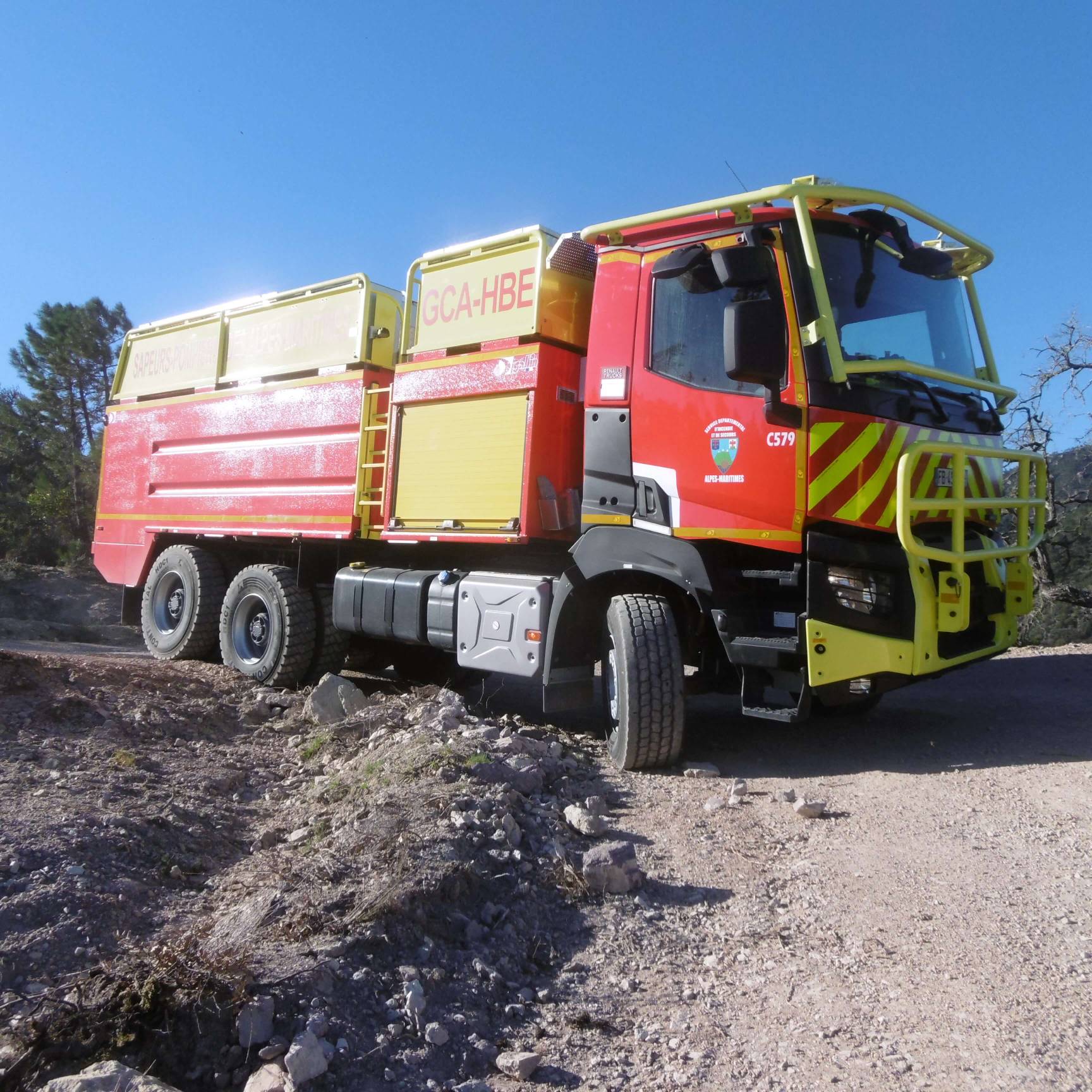 H0 IFA camion G 5 pompiers équipe transporteur bâche lumière bleue rda 14101551 